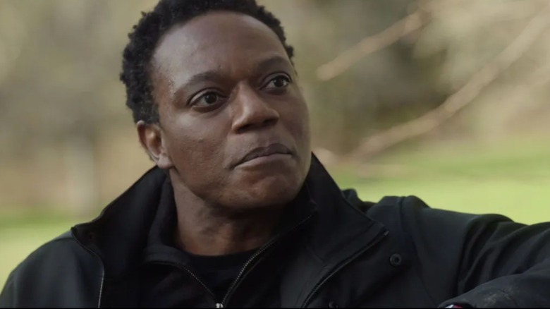 Chukwudi Iwuji as Murn looking pensive in Peacemaker