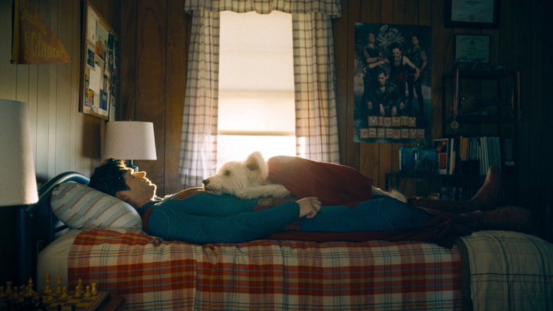 David Cornsuim in the role of Superman in his bed with Creibo in Superman