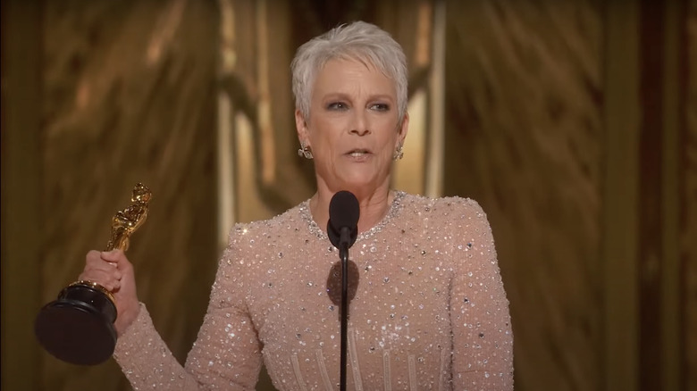 Jamie Lee Curtis holding Oscar at acceptance speech 95th Academy Awards