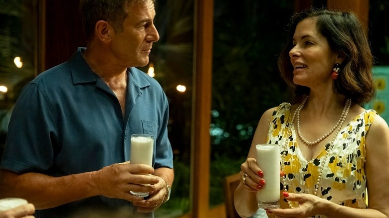 Jason Isaacs as Timothy Ratliff and Parker Posey as Victoria Ratliff in "The White Lotus" season 3 finale