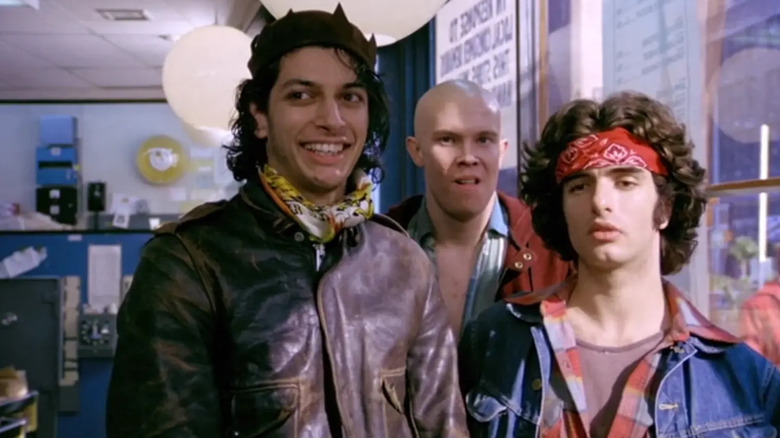 Three thugs, including Jeff Goldblum's Freak 1, looking threatening in Death Wish