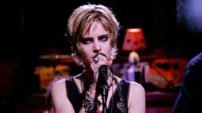 Jennifer Jason Leigh in Georgia