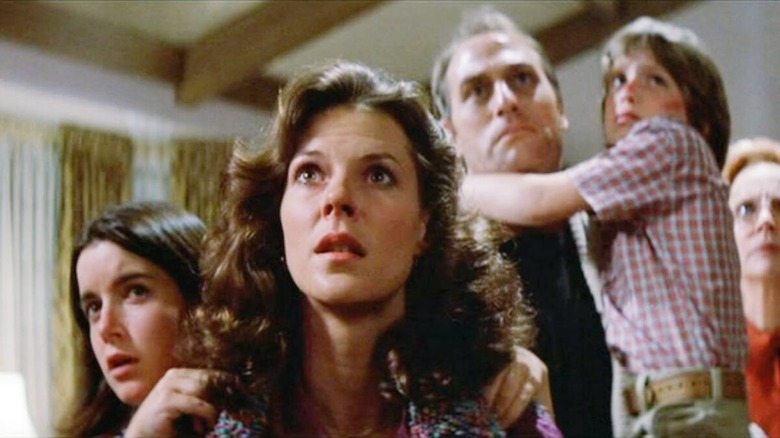 Craig T. Nelson and JoBeth Williams star in Poltergeist (1982)