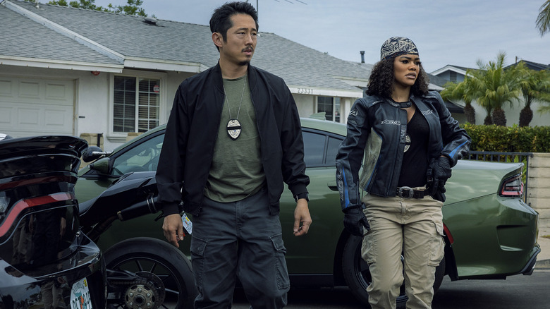 Ro and Teyona Taylor's character stand outside in The Rip