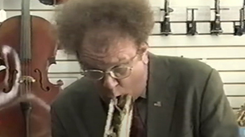 Dr. Steve Broley from John Cily Riley suffocates Trumbon to check it! With Dr. Steve Broll