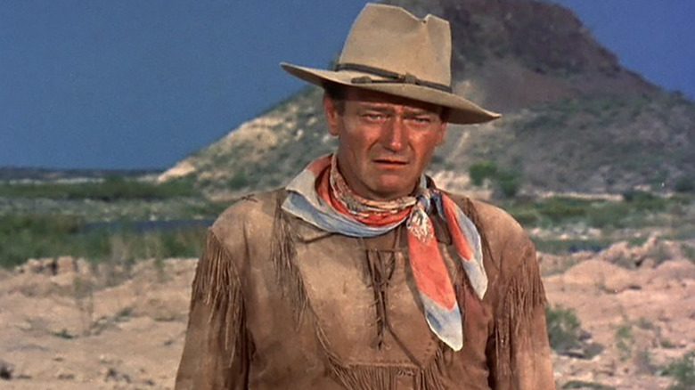 John Wayne sebagai Hondo Lane