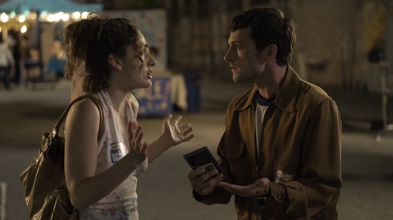 Maia and Dylan arguing outside in I Love LA