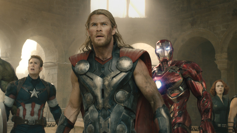 Avengers Age of Ultron Chris Hemsworth Chris Evans Robert Downey Jr Scarlett Johansson
