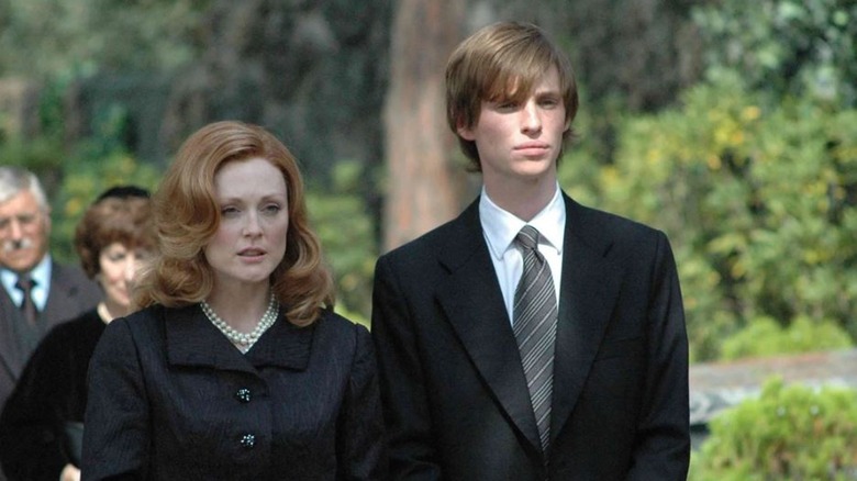 Julianne Moore and Eddie Redmayne