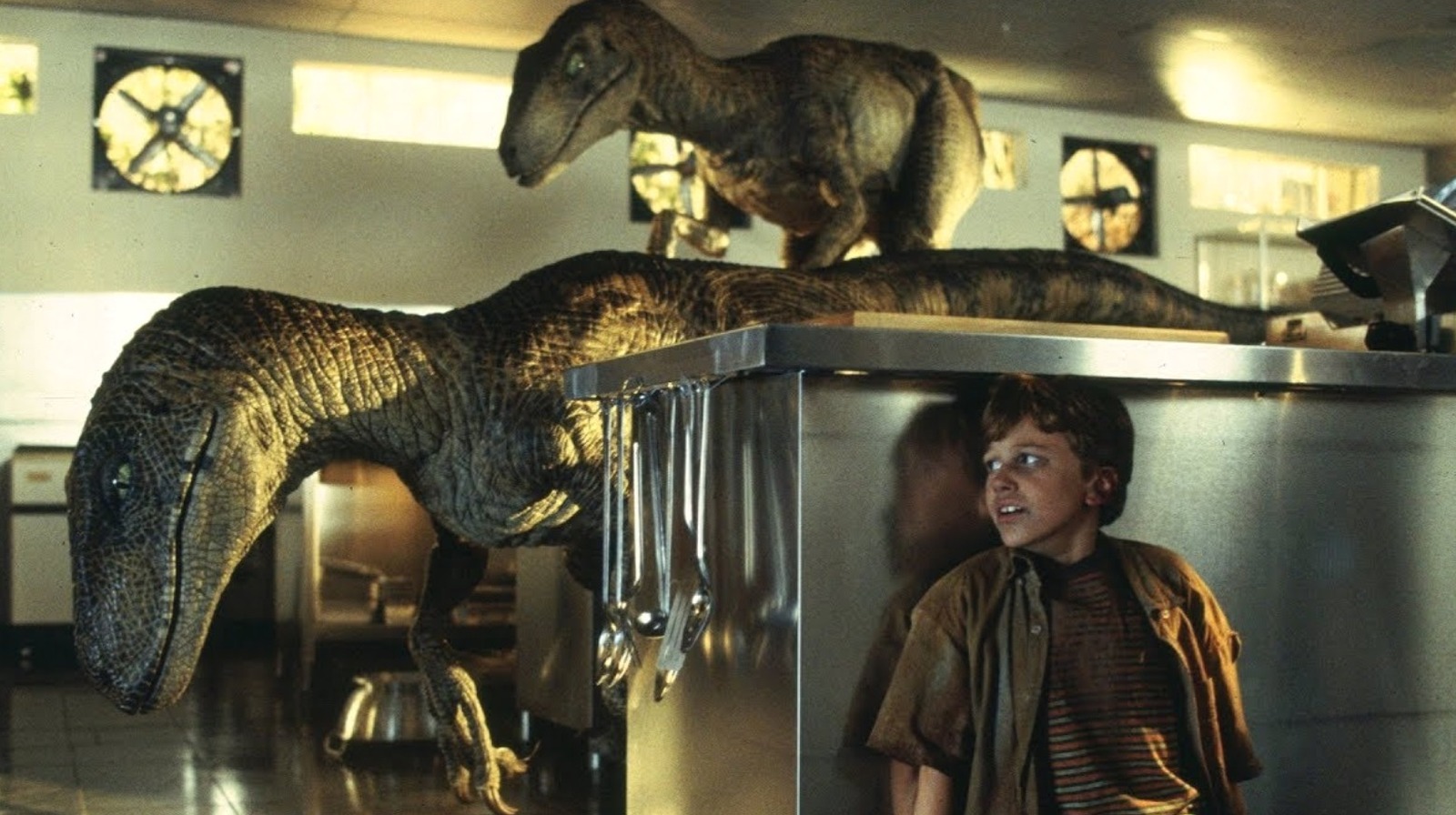 jurassic park kitchen scene lighting