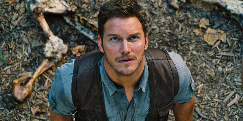 Jurassic World Chris Pratt up