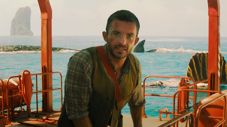 Dr. Lomes comes face to face with dinosaurs at sea at the birth of the Jurassic world