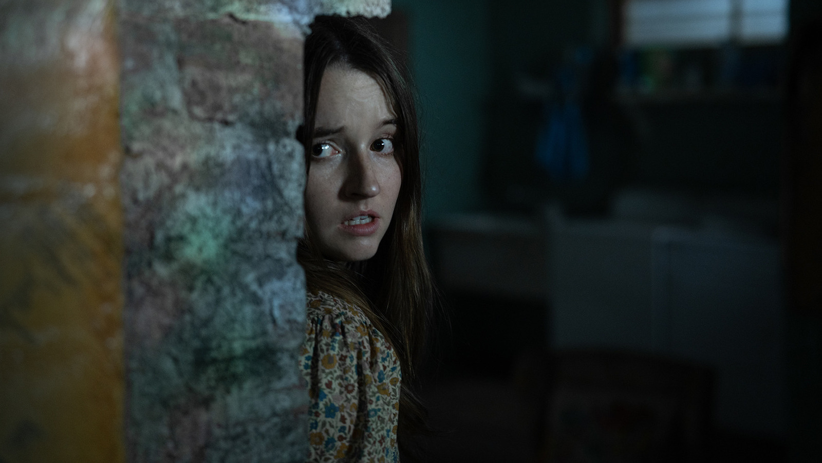 Kaitlyn Dever Has A Close Encounter Of The Worst Kind In The No One Will Save You Trailer - Vimarsana News