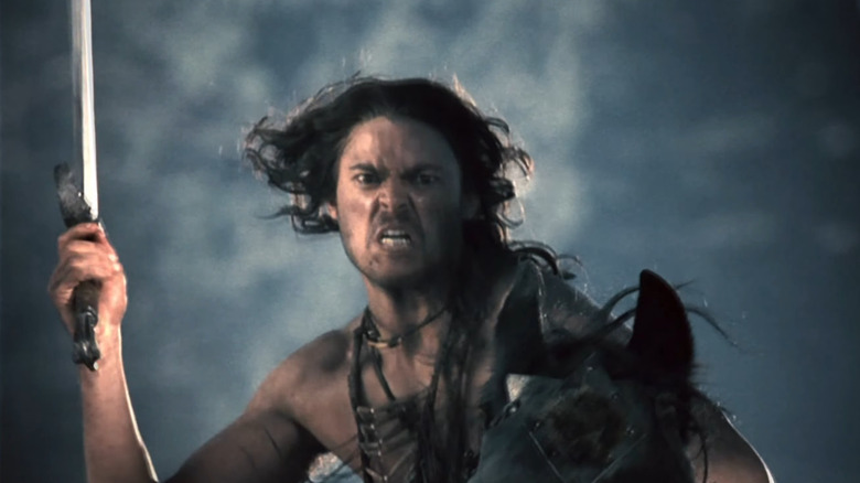 Karl Urban as Ghost with his sword on a horse in Pathfinder (2007)