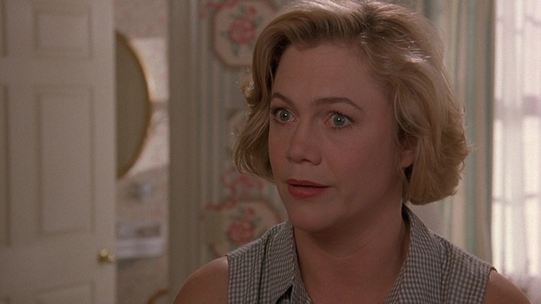 Severly Sutphin looking sparkling in Serial Mom