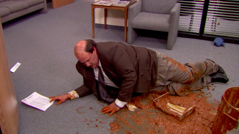 Kevin Malone (Brian Baumgartner) spills his famous chili in The Office (US)