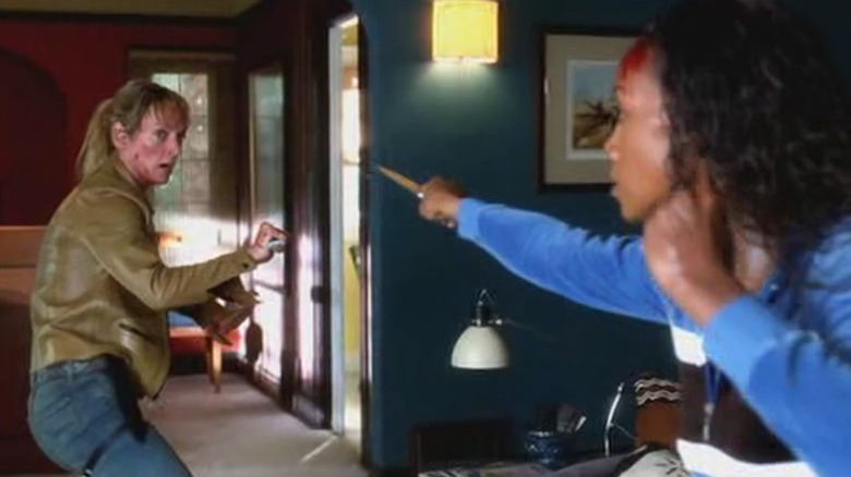 Uma Thurman and Vivica A. Fox in Kill Bill: Vol. 1