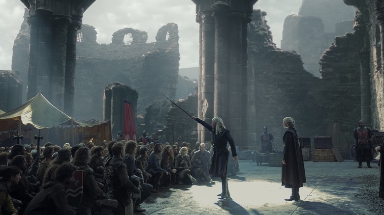 Daemon swearing loyalty to Rhaenyra and her forces on House of the Dragon