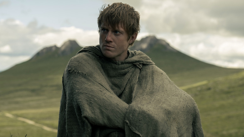 Ser Duncan the Tall sitting while wrapped in a blanket in A Knight of the Seven Kingdoms