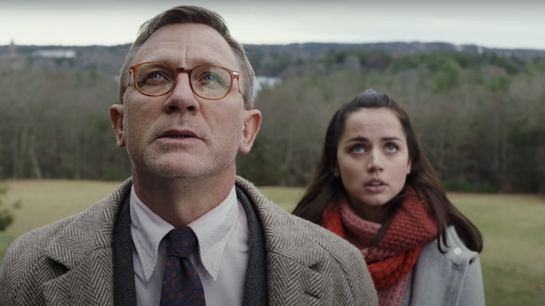 Knives Out - Daniel Craig, Ana de Armas