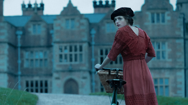 emma corrin lady chatterley's lover