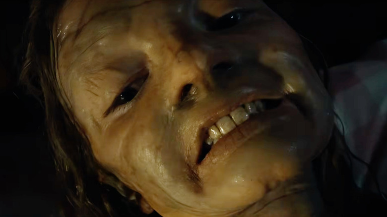 Natalie Grace as Katie gritting her teeth in Lee Cronin's The Mummy