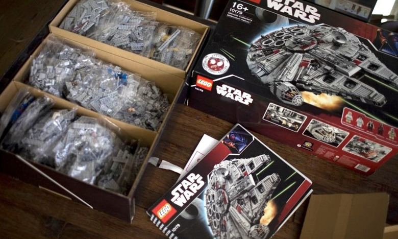 Star Wars Lego Set Photo thanks to Gizmodo