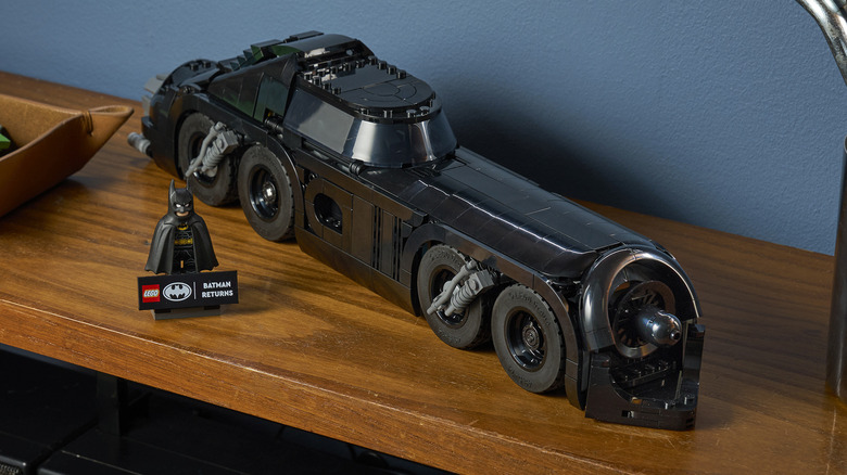 LEGO Batman Returns Batmobile Batmissile Mode
