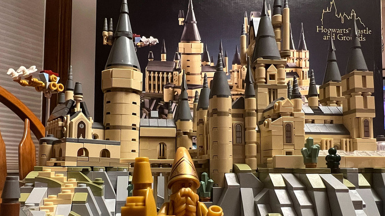 LEGO's New Harry Potter Hogwarts Castle Is A Laborious But Wonderful Build