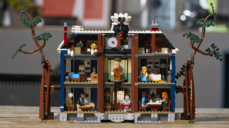 LEGO Stranger Things Creel House open back