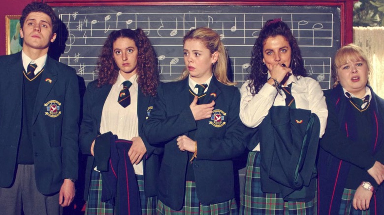 Derry Girls season 2 episode 2 final shot - James, Orla, Erin, Michelle, and Clare in line-up like the Usual Suspects poster