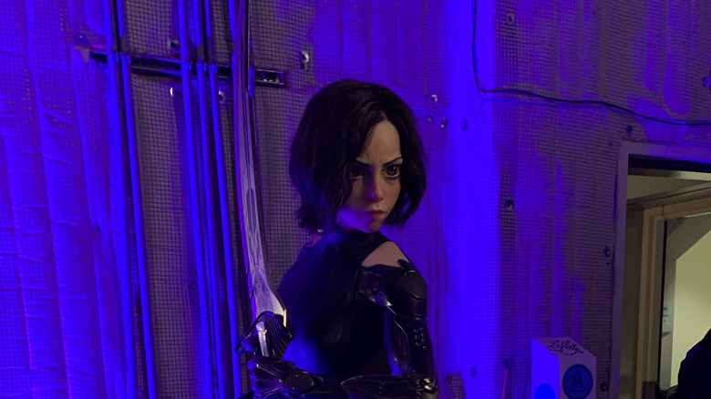 Alita in berserker outfit with sword