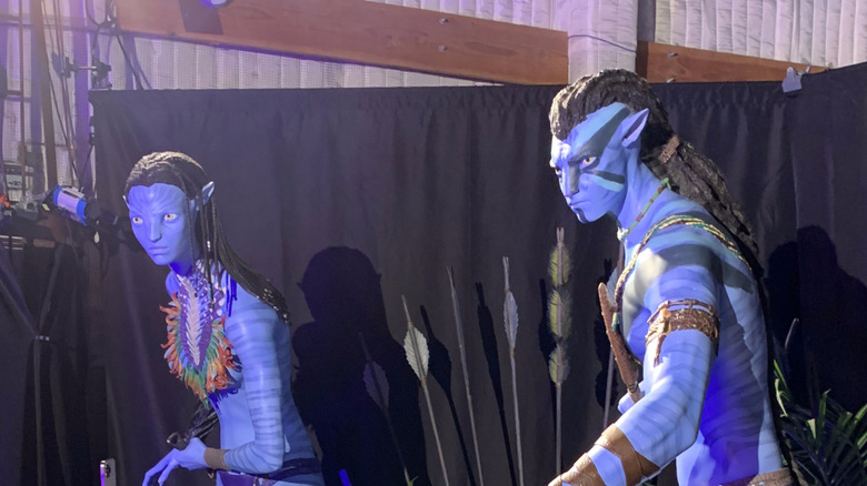Avatar neytiri and jake life size figures