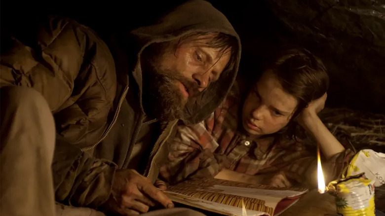 Viggo Mortensen and Kodi Smit-McPhee in The Road