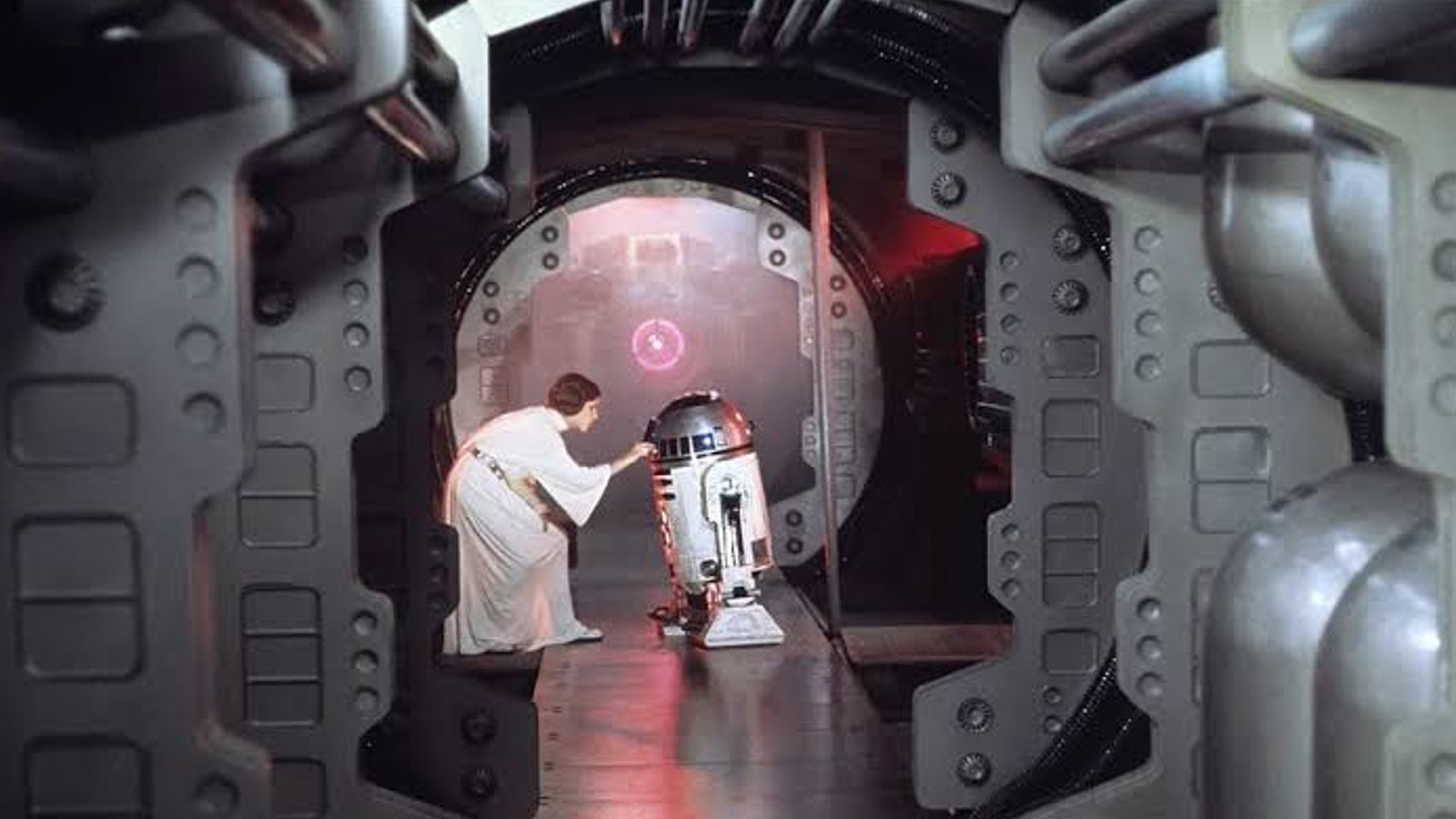 Lucasfilm Should Turn This Acclaimed Star Wars Book About Star-Crossed Lovers Into A Movie
