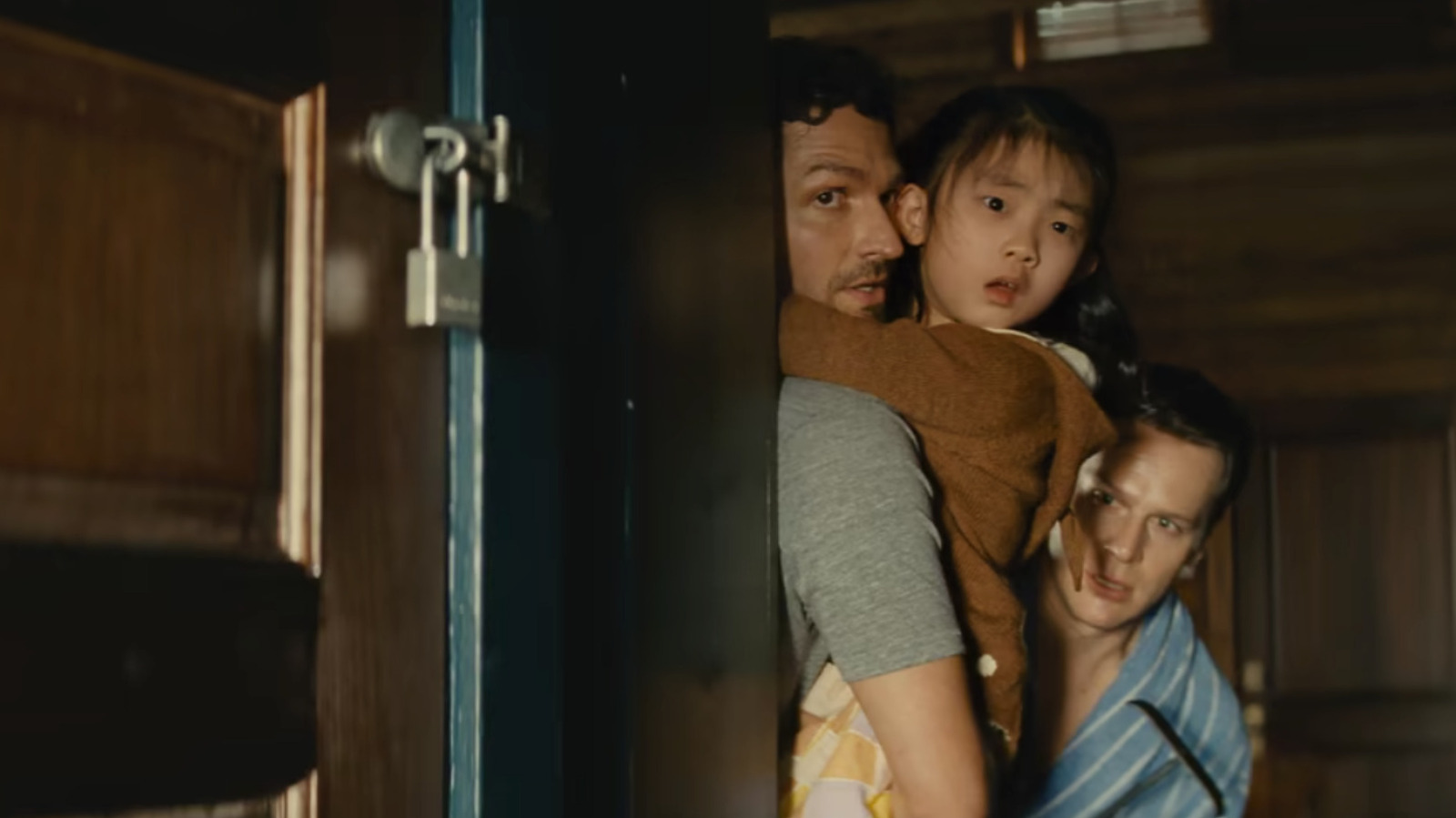 M. Night Shyamalan's Knock At The Cabin Shares Some Fascinating ...