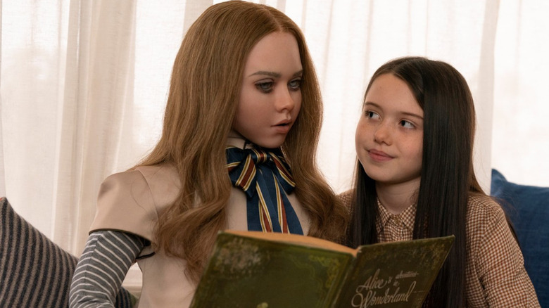Violet McGraw in M3GAN