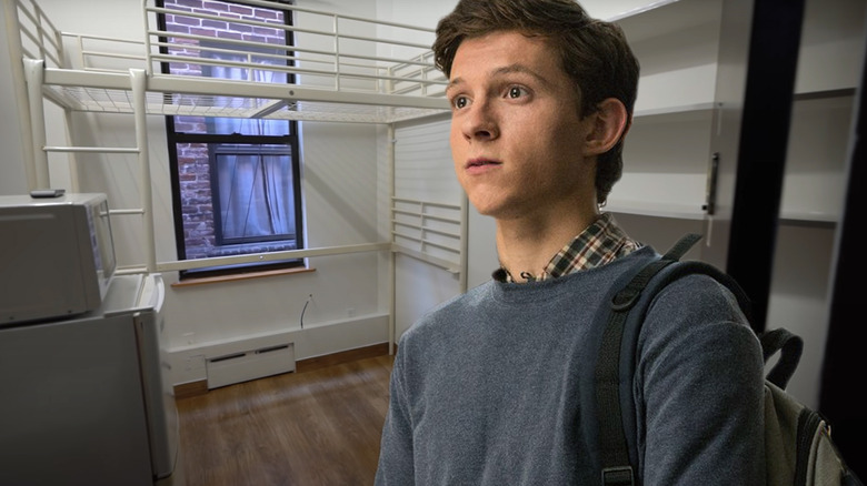 Peter Parker in tiny apartment