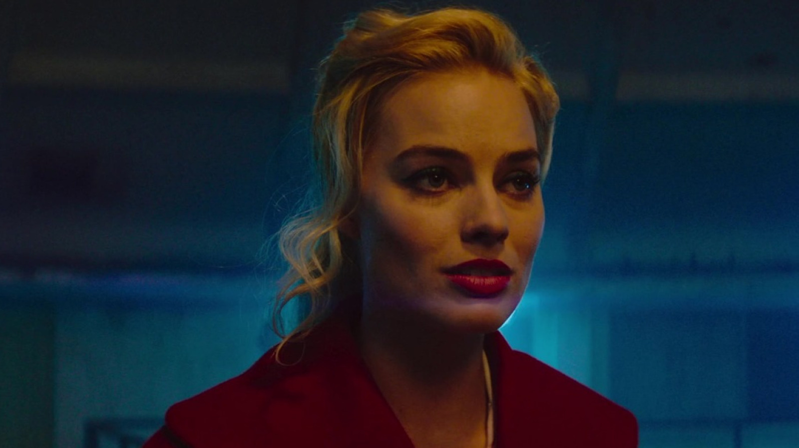 Margot Robbie And Mike Myers Teamed Up For A Bizarre Crime Thriller That's Streaming For Free