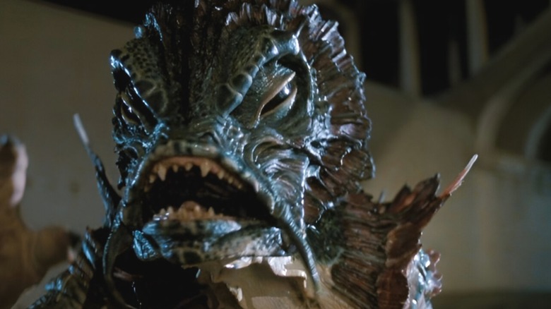 Een van de vele ingewikkelde monsterontwerpen in The Guyver