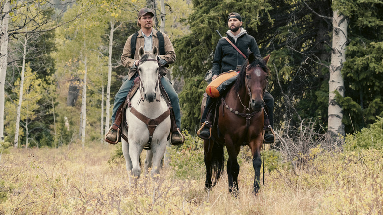 Kayce (Like Grimes) and Pete (Logan Marshall-Green) riding horses on Marshals