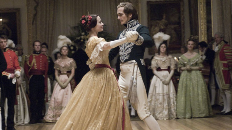 Victoria et Albert dansant 