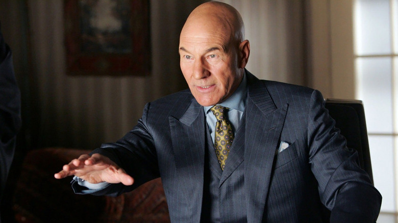 Charles Xavier (Patrick Stewart) holds out his hand in X-Men: The Last Stand