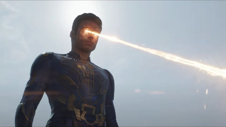 Richard Madden has laser eyes