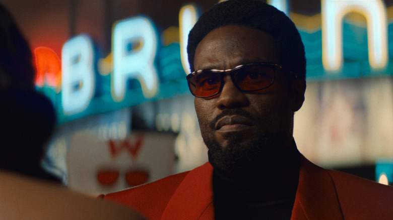 Yahya Abdul-Mateen II as Simon Williams wearing sunglasses in Wonder Man