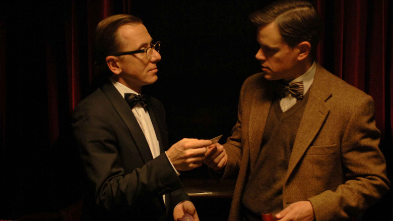 డొమినిక్ మేటీగా టిమ్ రోత్ మరియు యూత్ వితౌట్ యూత్‌లో మాట్లాడుతున్న టెడ్ జోన్స్‌గా మాట్ డామన్