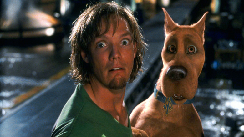 Shaggy and Scooby looking scared in Scooby-Doo (2002)