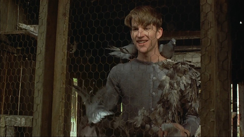 Matthew Modine with pigeons in Birdy