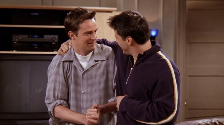 Matthew Perry and Matt LeBlanc in Friends