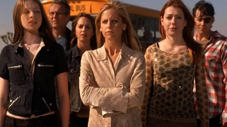 Michelle Trachtenberg, Anthony Stewart Head, Elizabeth Dushku, Sarah Michelle Gellar, Alyson Hannigan, and Nicholas Brendon in Buffy the Vampire Slayer